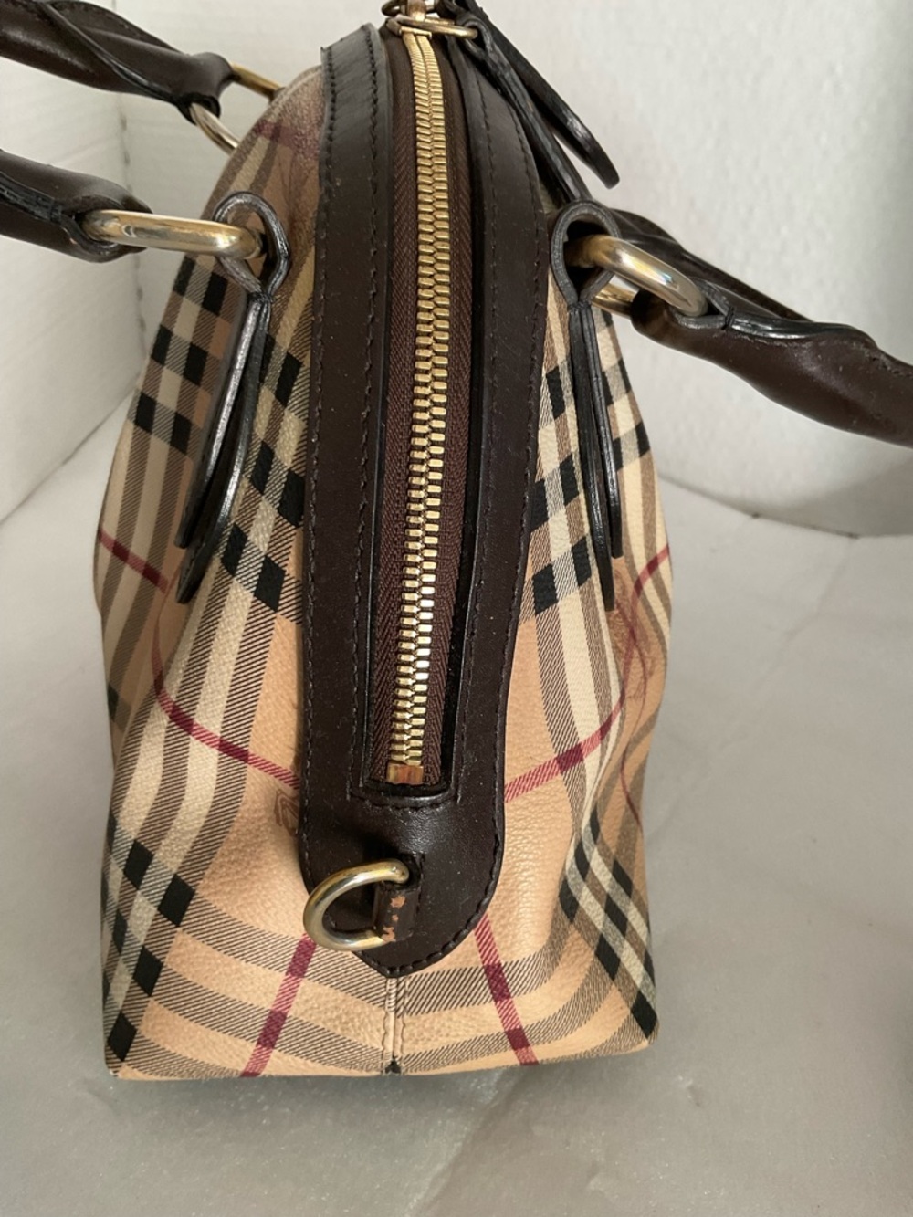 Burberry Beige Plaid Shoulder Bag with Dark Brown Leather Trim - Picture 7 of 16